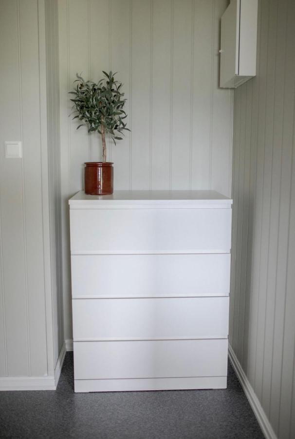 Jasund Sunview Apartment Lyngdal Bagian luar foto